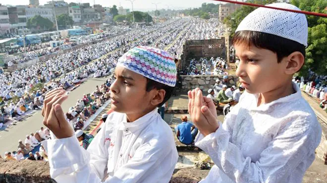 Child Praying Salah